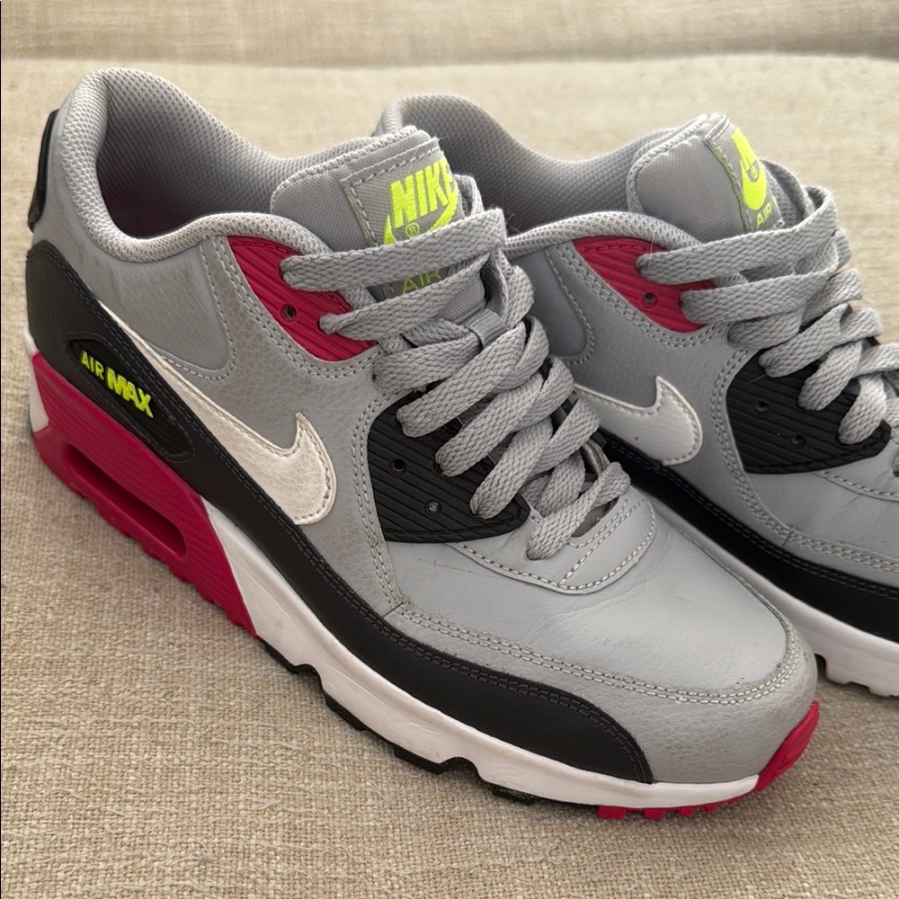 Nike Air Max Gray and Pink Sneakers